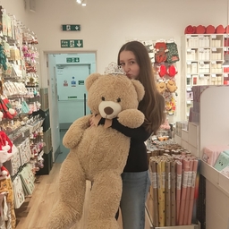 Avatar of user hollyshouse