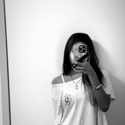 Avatar of user yuiwzaza