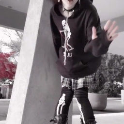 Avatar of user ilov3femb0ys