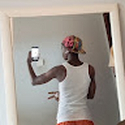 Avatar of user typeshit9876