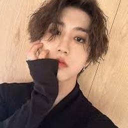 Avatar of user Glow's making music!!