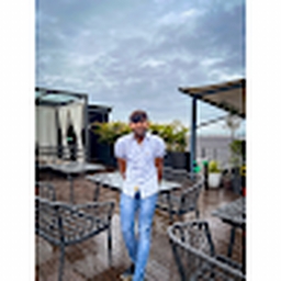 Avatar of user ayushxc