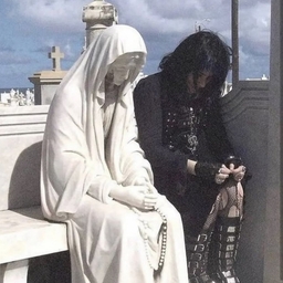 Avatar of user hands